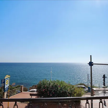 Casa Raineri 200 Mt Dal Mare إمبيريا