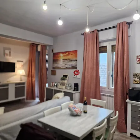 Casa Raineri 200 Mt Dal Mare Appartement Imperia