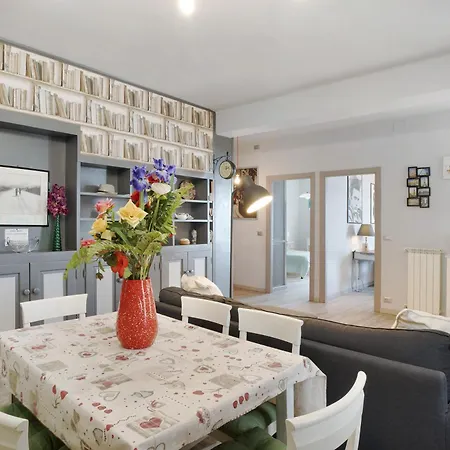 Casa Raineri 200 Mt Dal Mare Apartment *