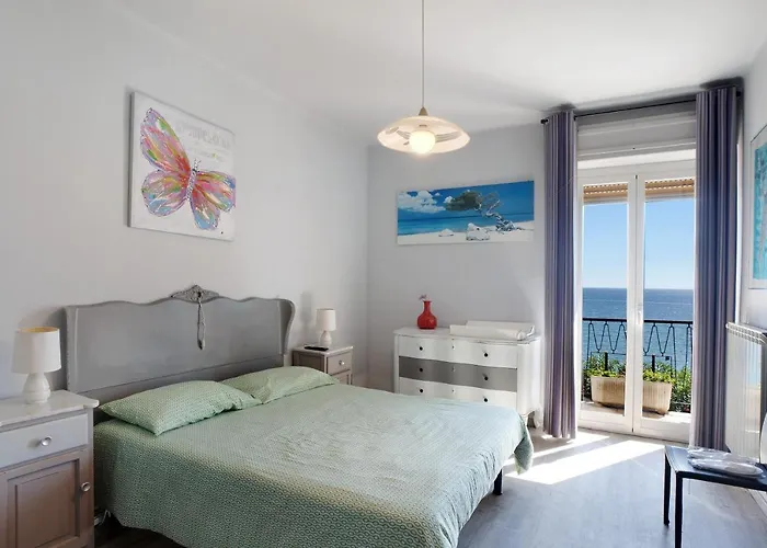 Lägenhet Casa Raineri 200 Mt Dal Mare Imperia