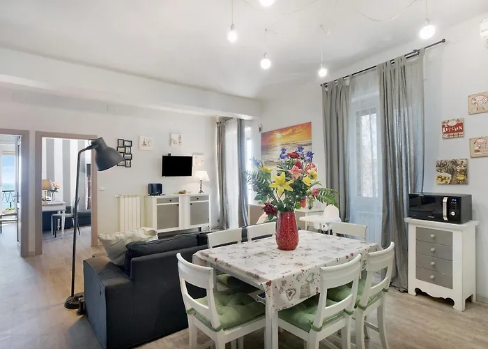 Casa Raineri 200 Mt Dal Mare *