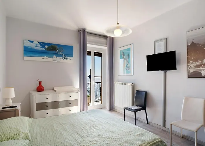 Casa Raineri 200 Mt Dal Mare Lägenhet *