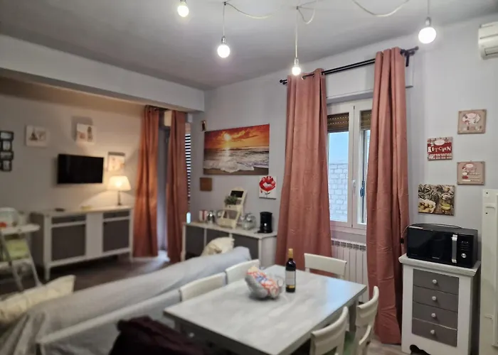 Casa Raineri 200 Mt Dal Mare Lägenhet Imperia